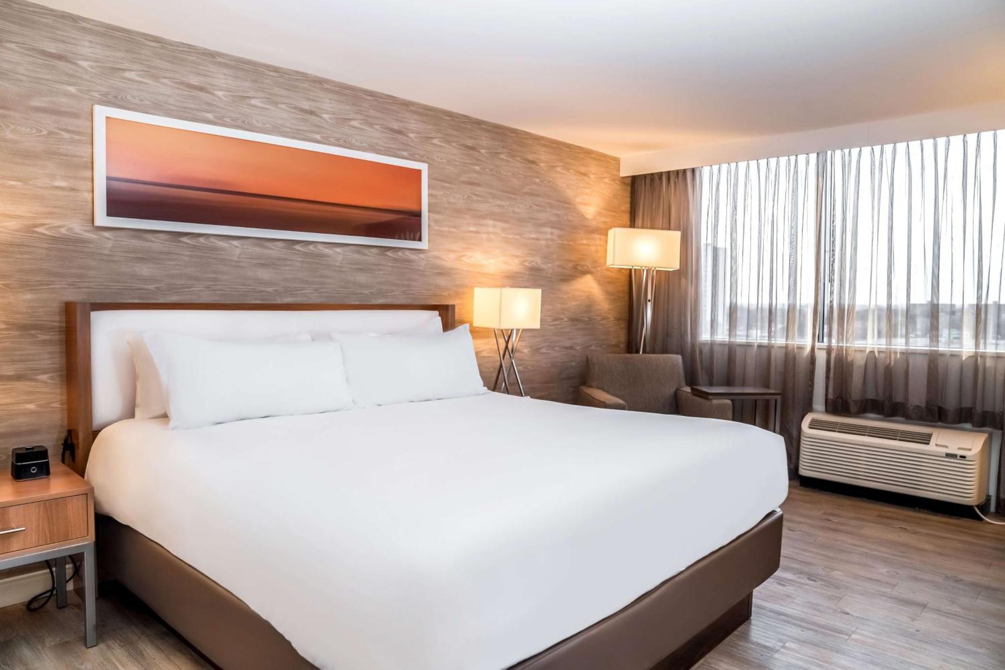 Doubletree By Hilton Kitchener Hotell Eksteriør bilde