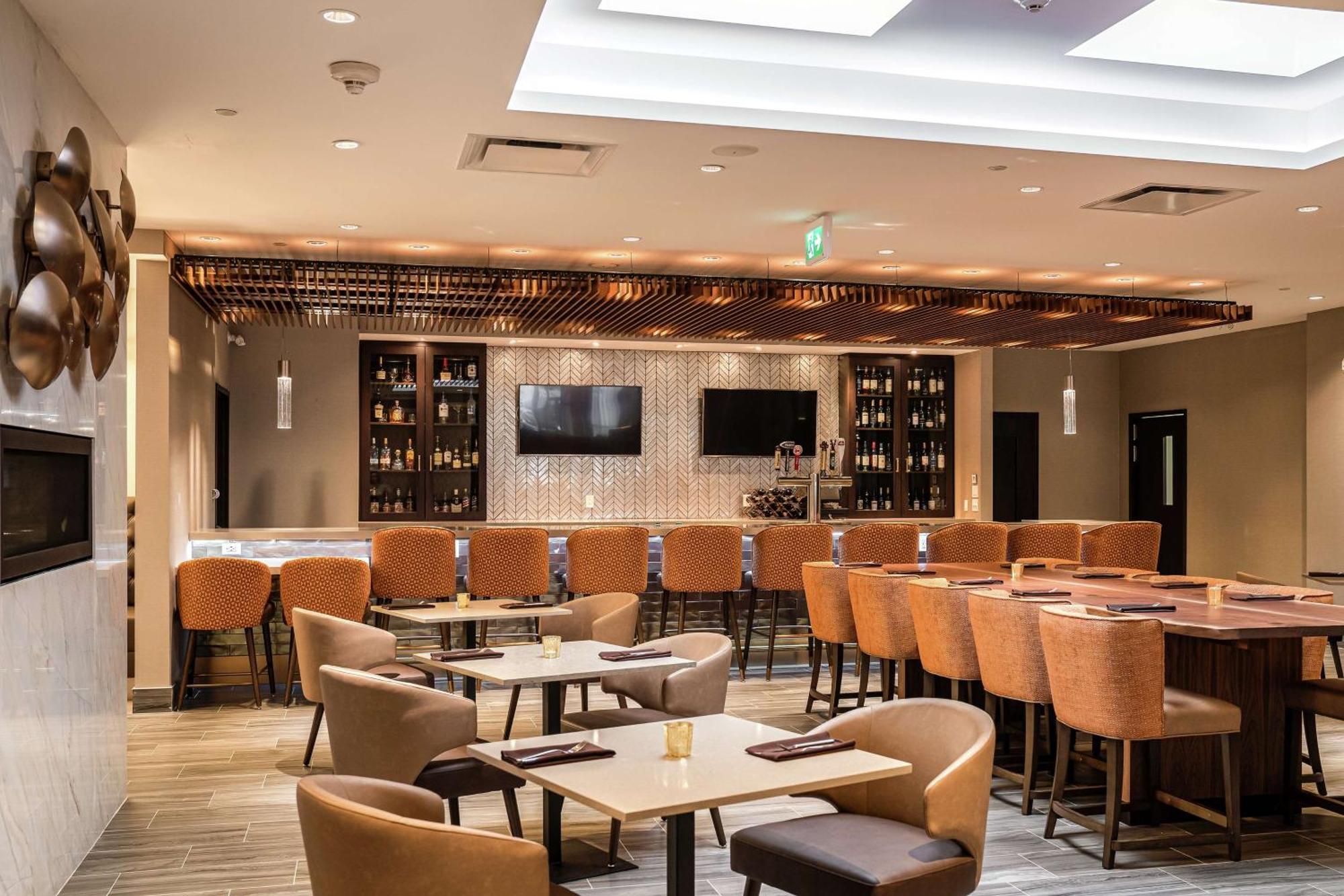 Doubletree By Hilton Kitchener Hotell Eksteriør bilde