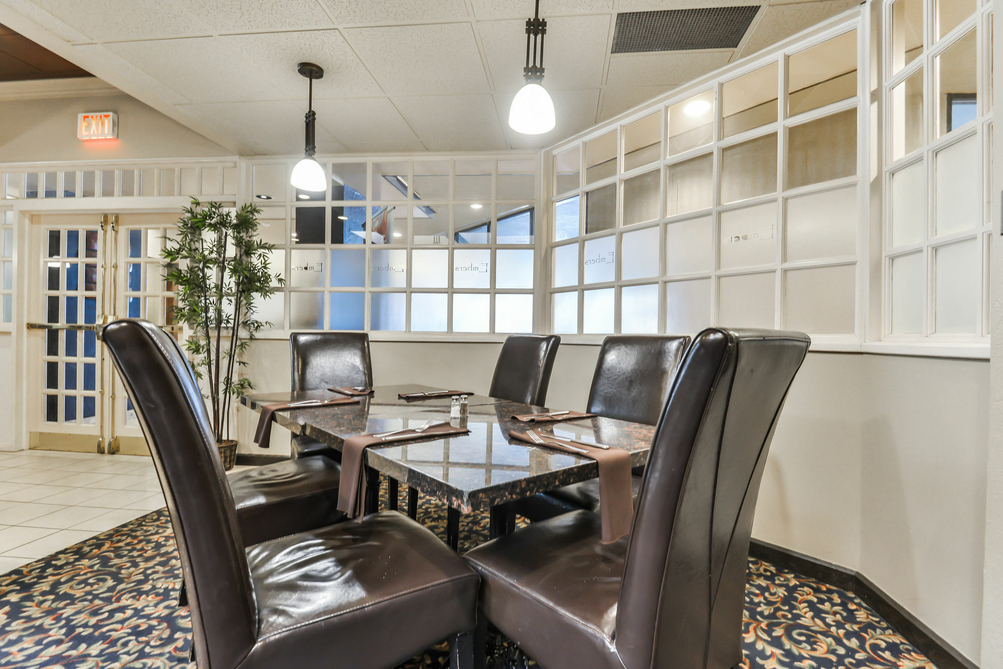 Doubletree By Hilton Kitchener Hotell Eksteriør bilde
