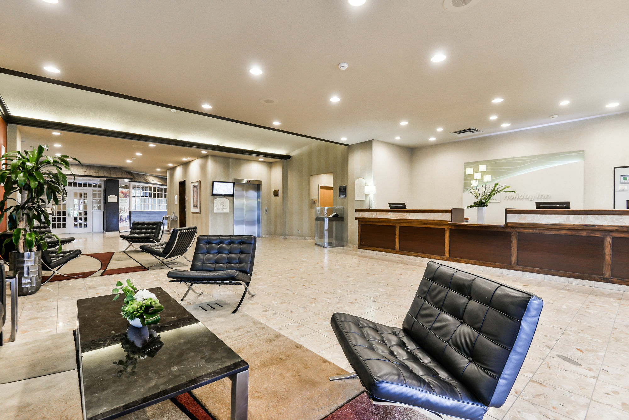 Doubletree By Hilton Kitchener Hotell Eksteriør bilde