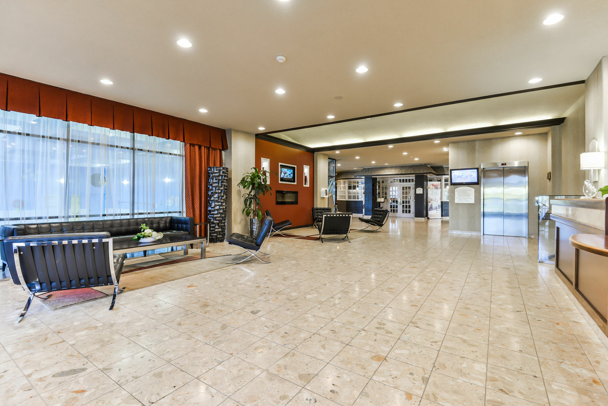 Doubletree By Hilton Kitchener Hotell Eksteriør bilde
